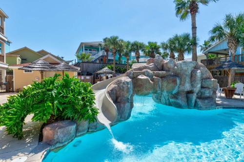 Cajun Shrimp Min to Beach Resort Pool & Slide
