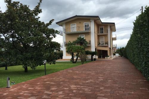 Calabria Charm Villa Apartment 2bdr by B'Your Home