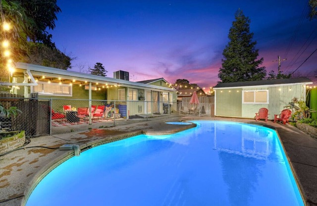 CalExpo/Arden/HotTub/Pool/Firepit/BBQ/No Pet Fee