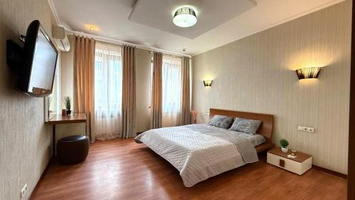Calm Central Apartment