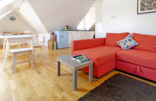 Camber House Apartment - a flat that sleeps 4 guests in 2 bedrooms