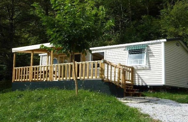 Camping 3 étoiles - Piscine - ccbaddg