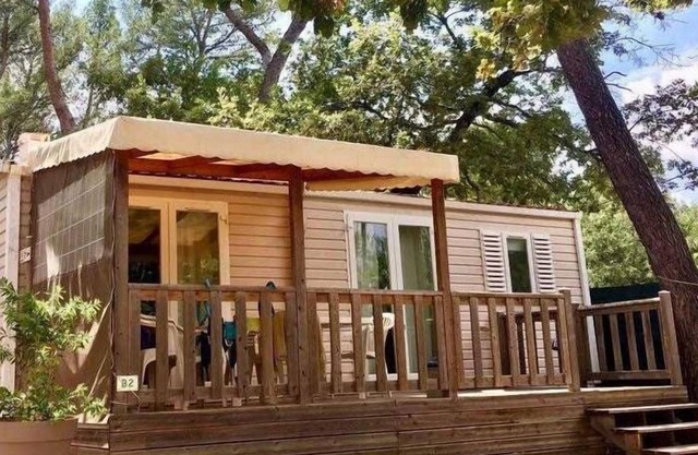 Camping 3 étoiles - Piscine - ccbbhhb
