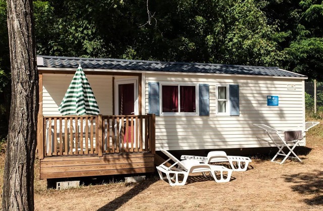 Camping le Domaine de Bréhadour* - Comfort 4-room mobile home for 6 people