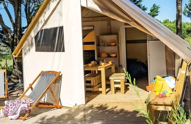 Camping Romanée Le Campiotel des Dunes * - COMFORT Lodge - 2 bedrooms - without bathrooms 4 people