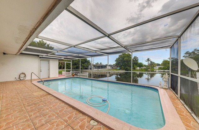 Canal-Front Gem w/Pool: 3 Mi to Hard Rock Stadium