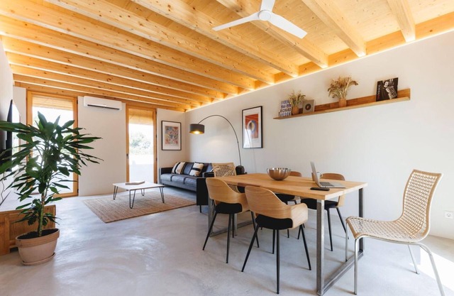 Canigó Duplex - Holiday Apartment Rental in Girona | Bravissimo