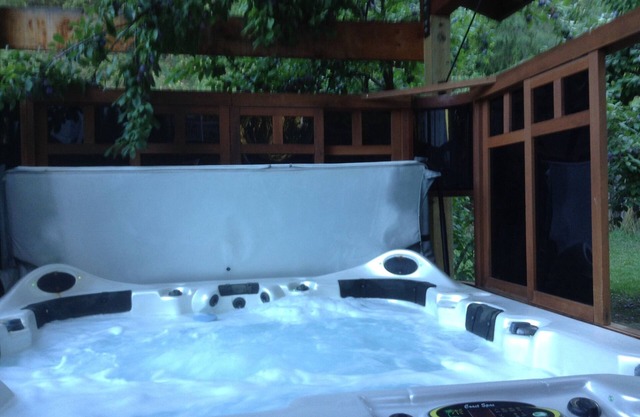 Canyon Loft. Not Too Far, Not Too Close. Private Stay. STR # 000795