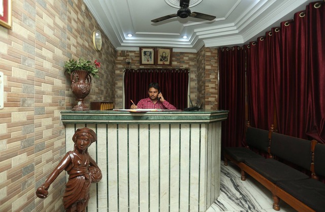 Capital O 15091 Gaurav Boarding House