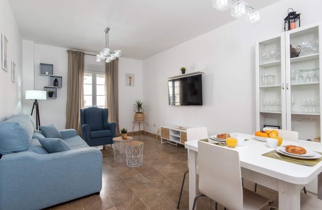 Capuchinos Center Apartment - Parking Free Pet