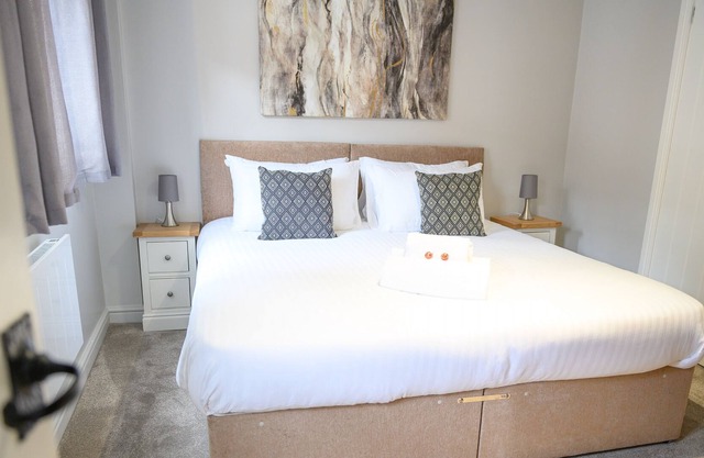 Carver Apartment - a 1 bedroom apartment that sleeps 2 to 4 guests