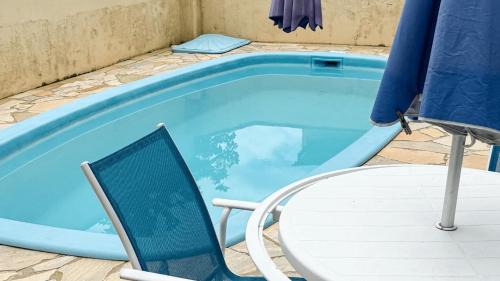 Casa aconchegante com piscina e churrasqueira