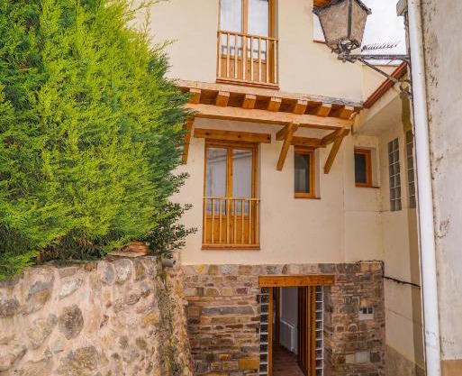 Casa Arnedillo by Apartamentos Arnedillo
