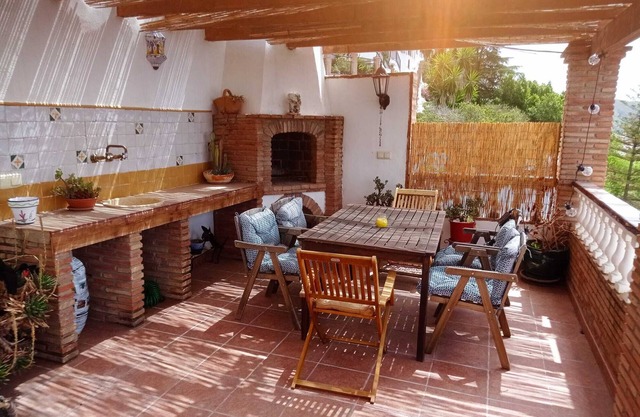 Casa Canillas - amazing views, hiker's paradise, village center, sleeps 4-6!