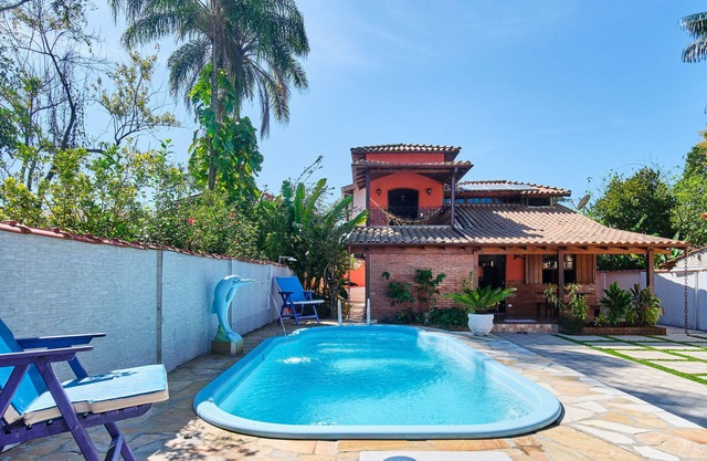 Casa Carvalho in Praia do Jabaquara, 300m from the beach, close to the Historic Center.