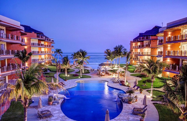Casa Cielo - Villa with Private Pool and Resort Amenities!