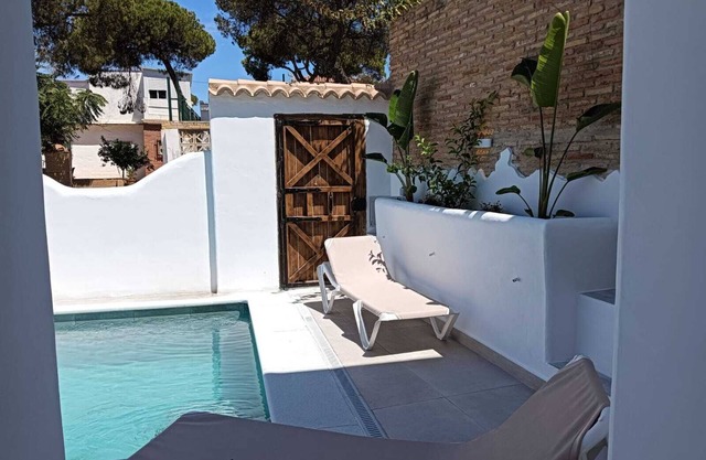 Casa con piscina al lado de la playa