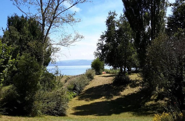 Casa con vista al lago y playa privada