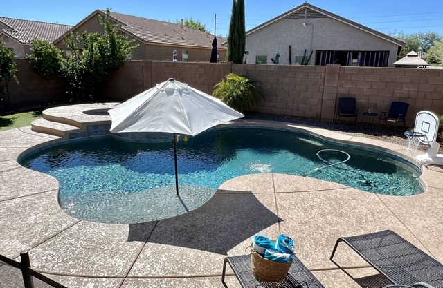 Casa de Cactus w/private pool and hot tub