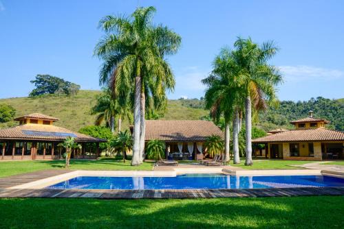 Casa de campo c piscina, academia, hidro e Wi-fi