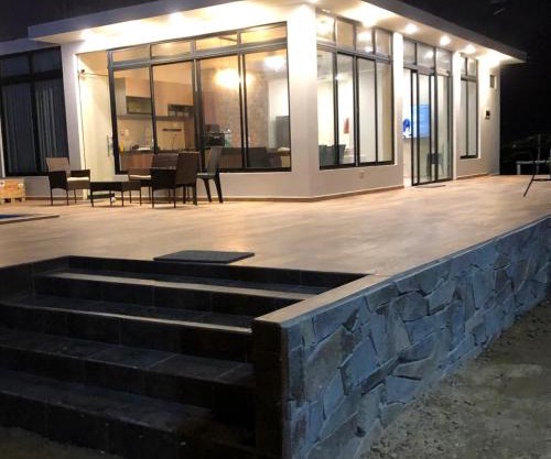 Casa de Campo La Martina con piscina y parrilla