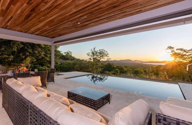 Casa de los Suenos Ocean View home on 1.25 Acres!