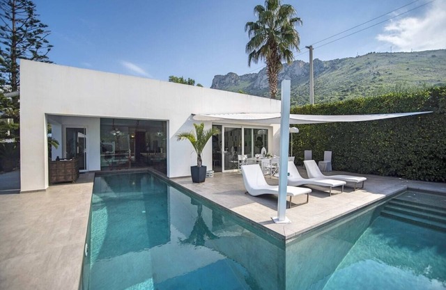 Casa Del Re - Modern villa with pool