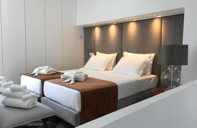CASA DO CABIDO - Elegance in simple traits