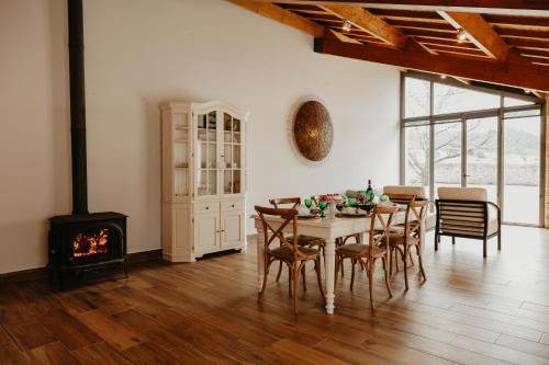 Casa do Sorrio - Slow Down, Live Now - uChill