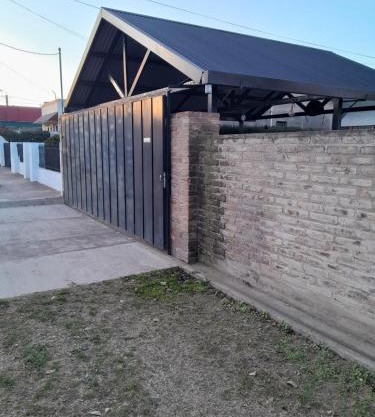 Casa Familiar Toay