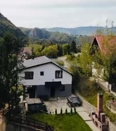 Casa Familiei