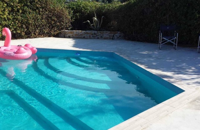 Casa Florelli apartment in villa with swimming pool