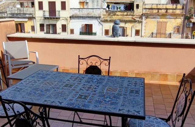 Casa Fontana Cozy little house with two bedrooms, bathrooms, kitchen and terrace