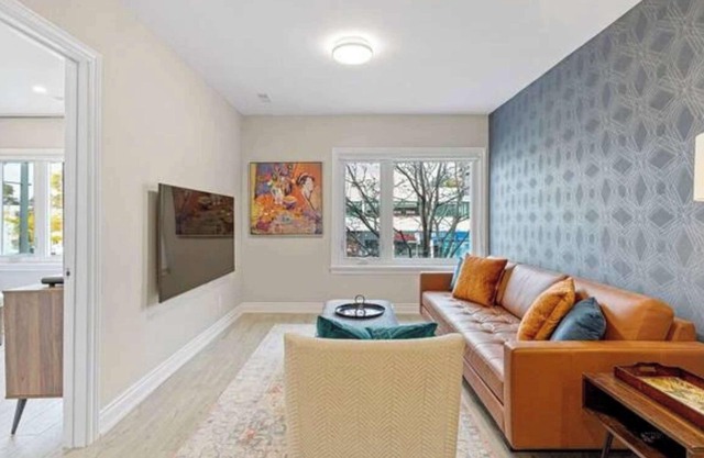 Casa Hotel Contemporary 2BR Suite w Patio & BBQ