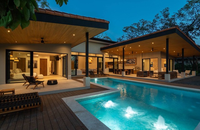 Casa La Jolla Luxury Tropical Beachside Escape in Hacienda Pinilla, Costa Rica