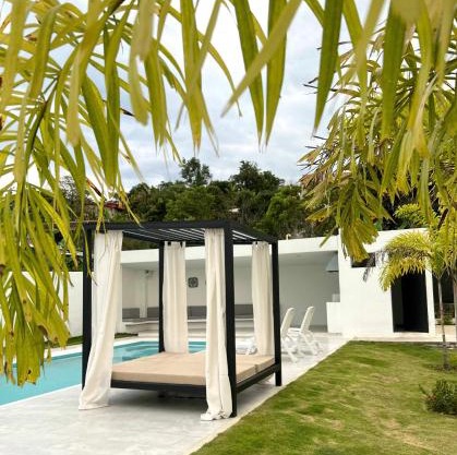 CASA MONTEBELLO CON PISCINA PRIVADA EN LA MESA