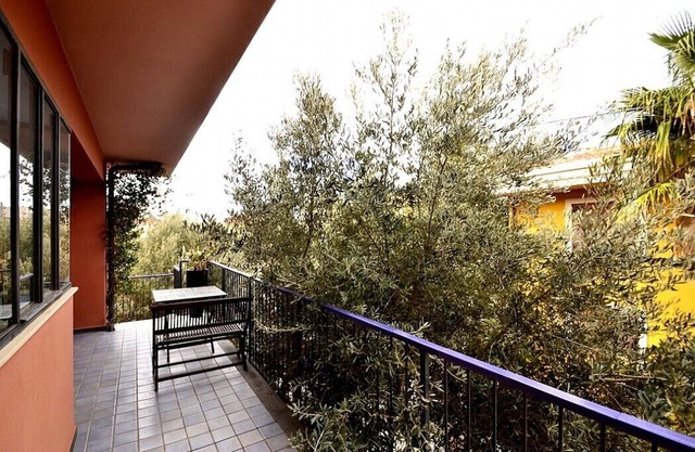 Casa Ntoni C: A modern and graceful apartment situated at a short distance from the beach, with Free WI-FI.
