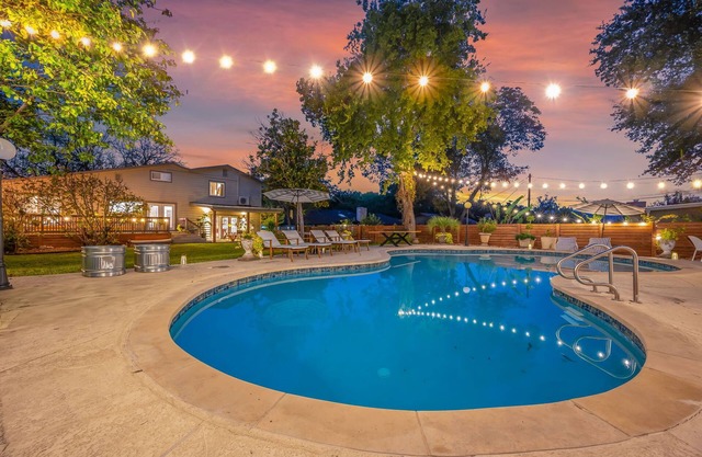 Casa Pájaro | Hot Tub | Karaoke | Sleeps 16+