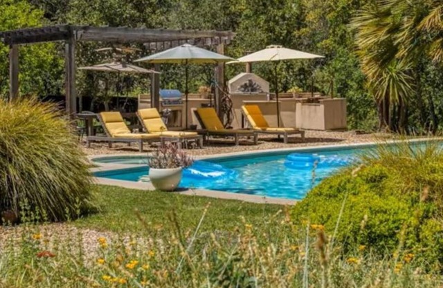 Casa Pavone, by Vinifera Homes