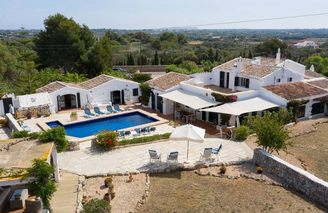 Casa Poupitta awaits you for an unforgettable stay (swimming pool, jacuzzi, beaches)