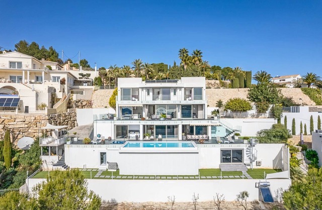 Casa Quilmes - Six Bedroom Villa, Sleeps 12