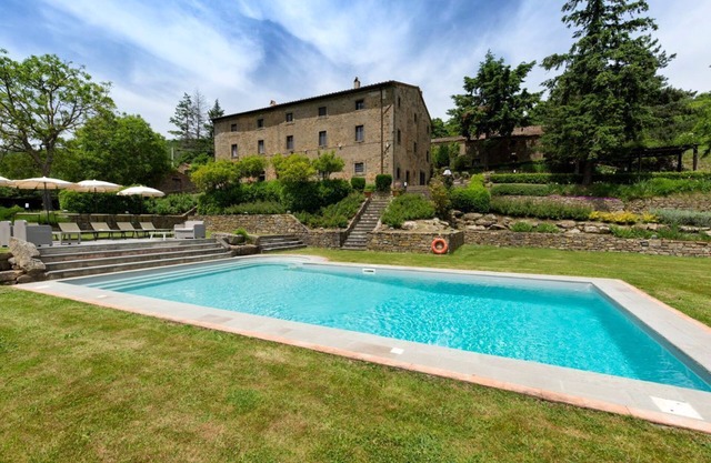 Casa Quintieri - Eight Bedroom Villa, Sleeps 16