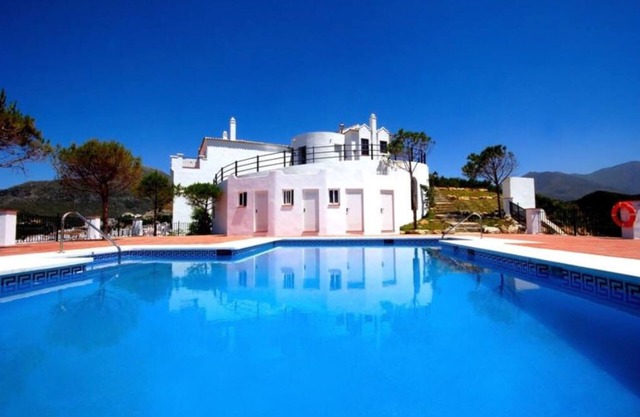 Casares Village Bed & Breakfast - Adults Only