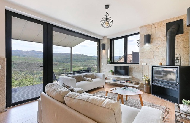 Casas das Olas 5 - Great views, 2 pools, ideal place to relax and visit the of North Portugal