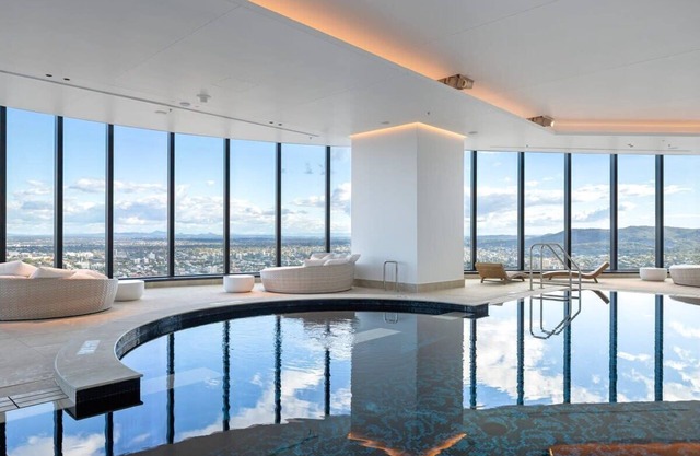 CASSA ONE - The Heart of CBD & River View w/Pool