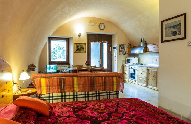Castle Zorzino apartment in Riva di Solto, apartment "Terra"
