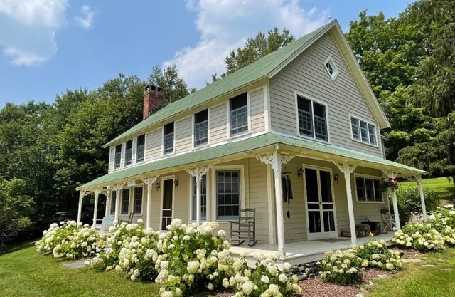 Catskills Farm House with swimming hole