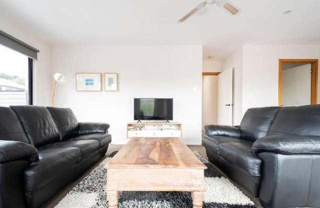 CBD apartment by the Hospital. WiFi and Parking