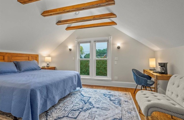 Cedar Falls Gem: Vintage Home With Modern Comforts Near Historic Downtown!