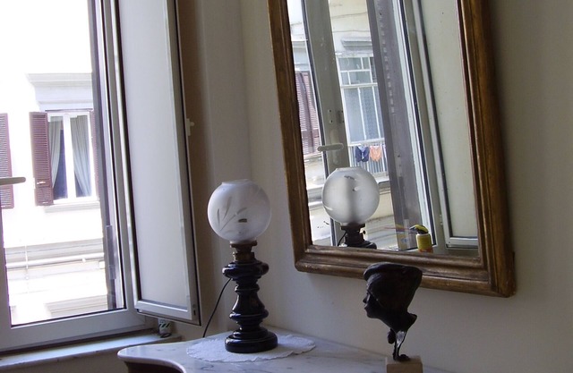Central Apartment 100 m from the sea "MERGELLINA"